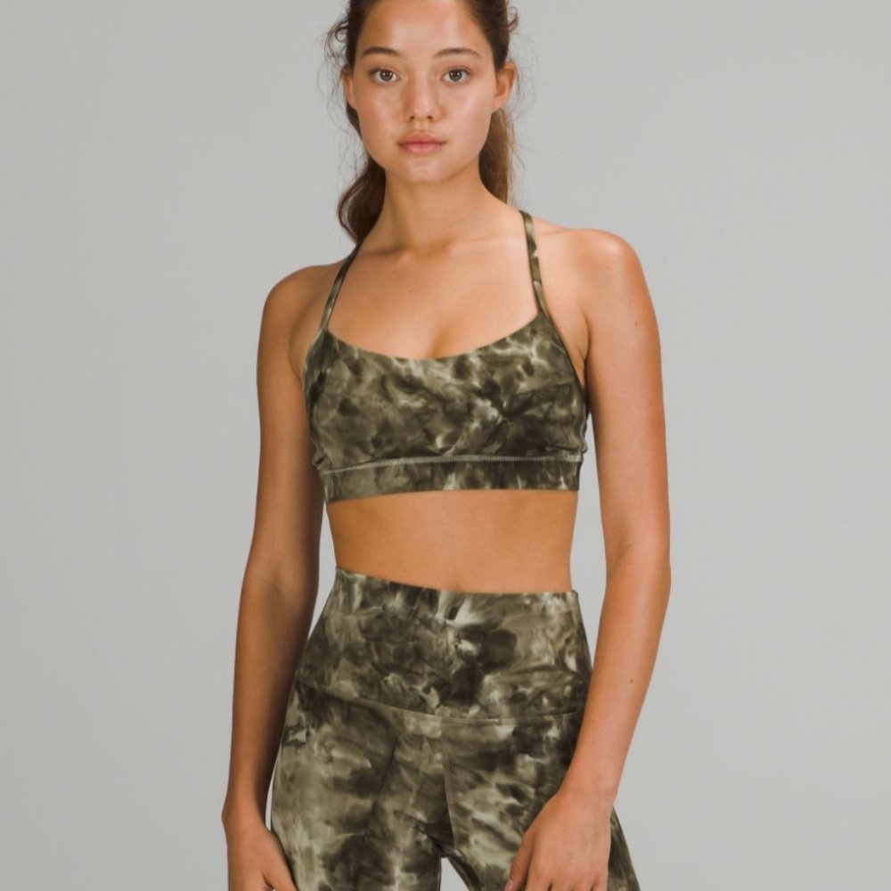 lululemon FLOW Y NULU BRA *LIGHT SUPPORT Size 6